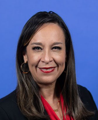 Monica De La Cruz